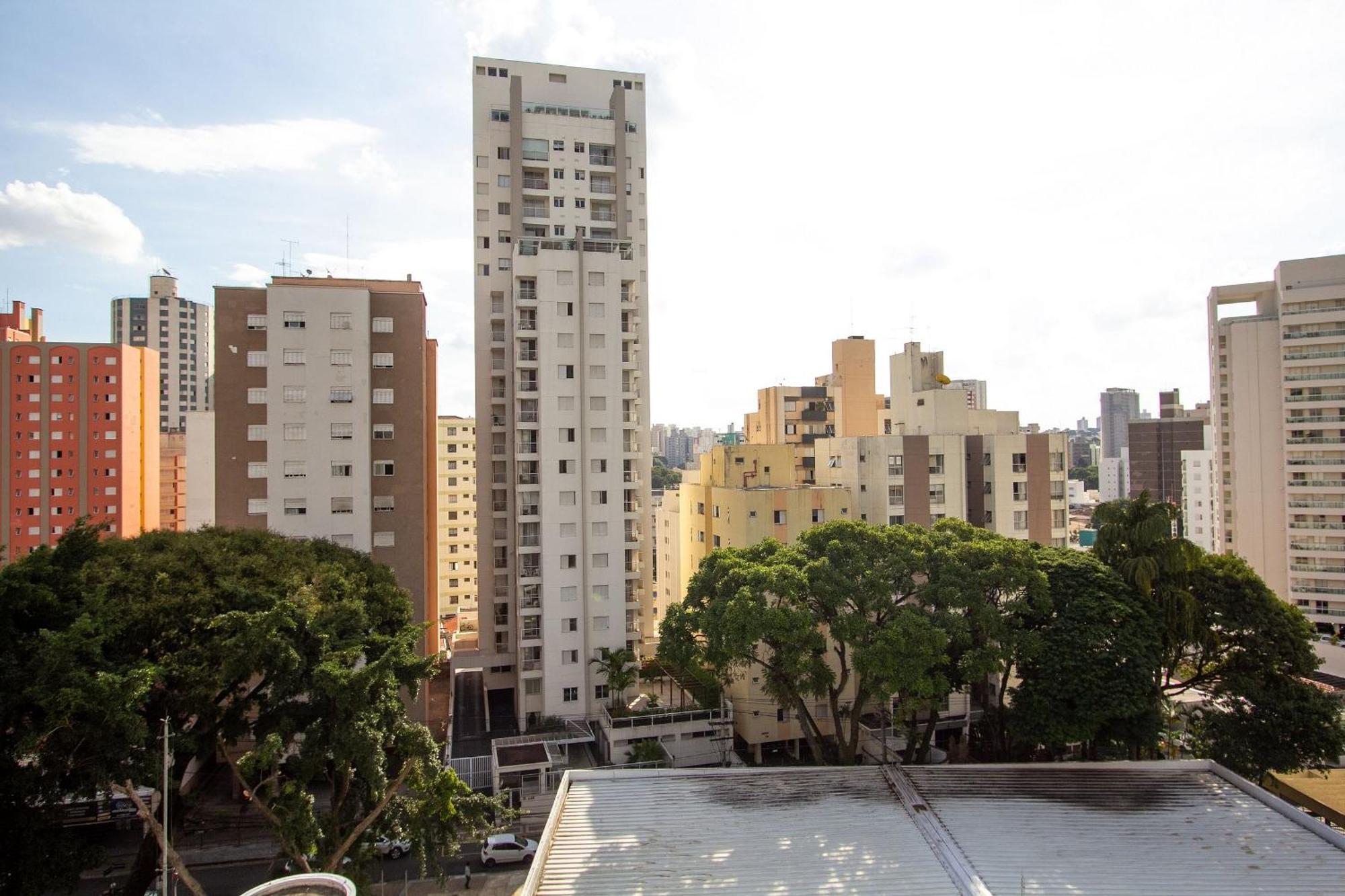 Apto 1 Quarto, Centro, Cambui, Guanabara, 1 Vaga Garagem, Prox. A Mercado, Academia, Hospital Apartment